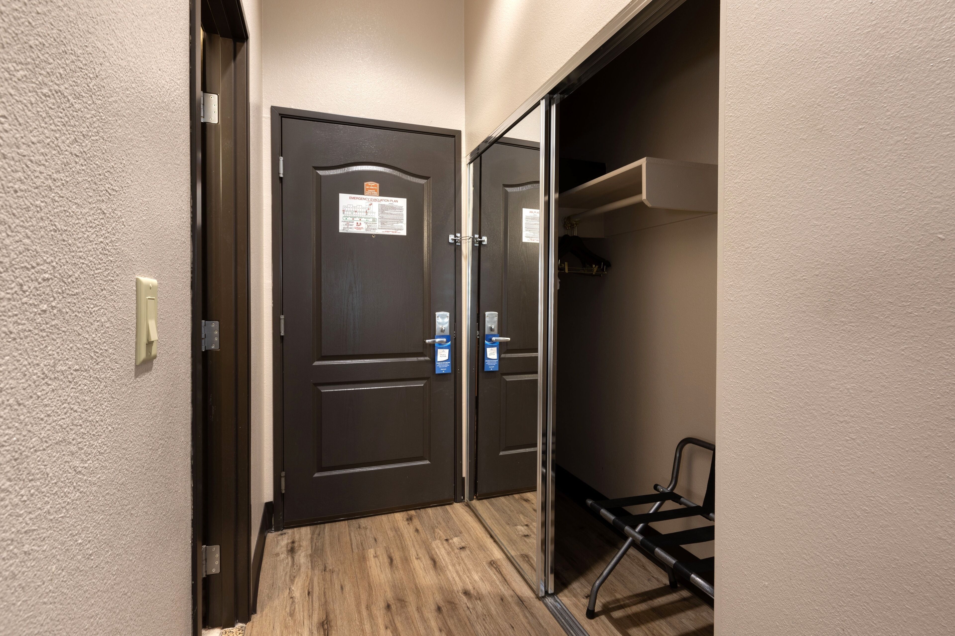 room, 1 king bed, non smoking | 1 bedroom, egyptian cotton sheets, premium bedding, down duvets