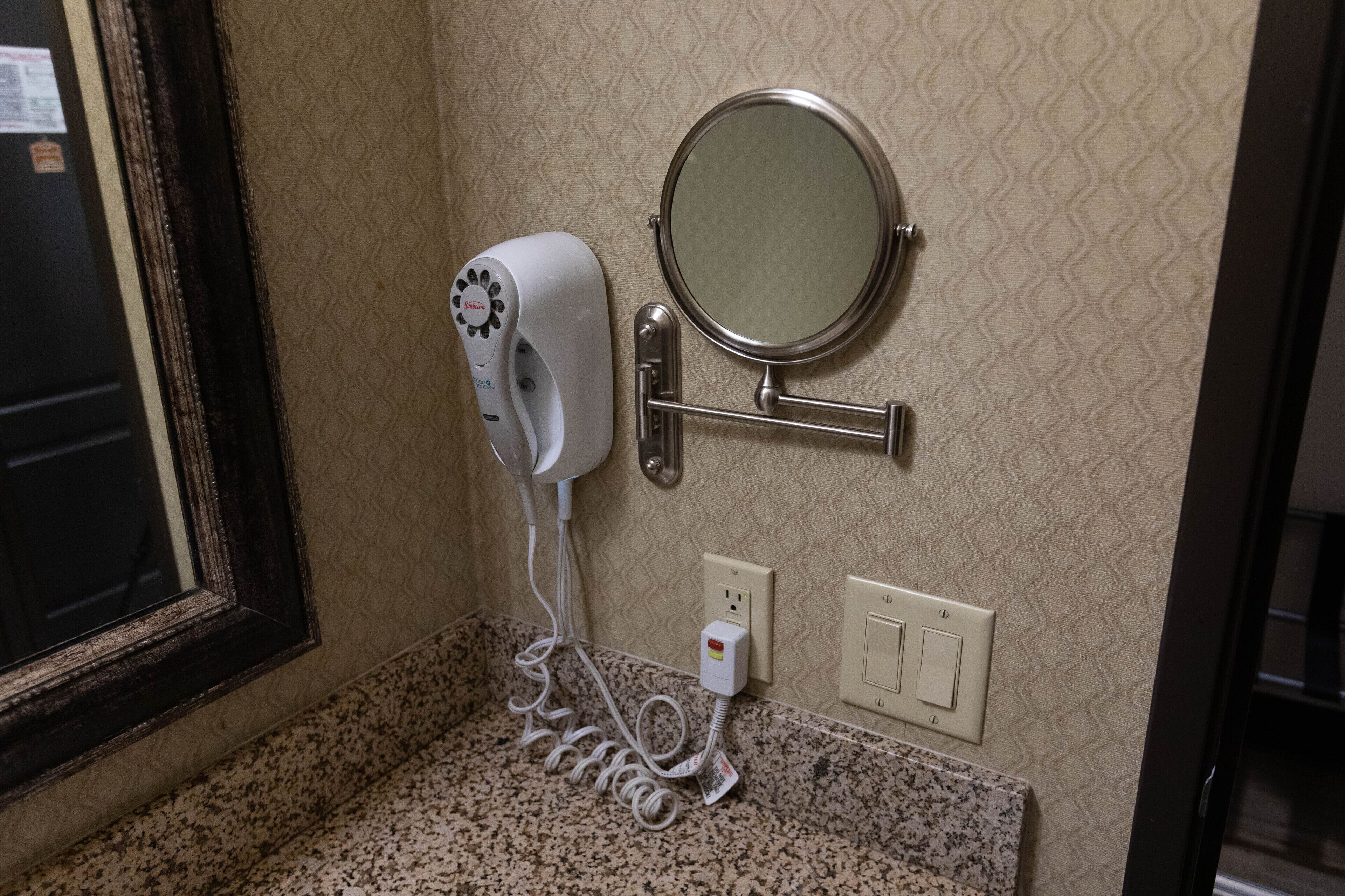 standard room, 2 queen beds, non smoking | 1 bedroom, egyptian cotton sheets, premium bedding, down duvets