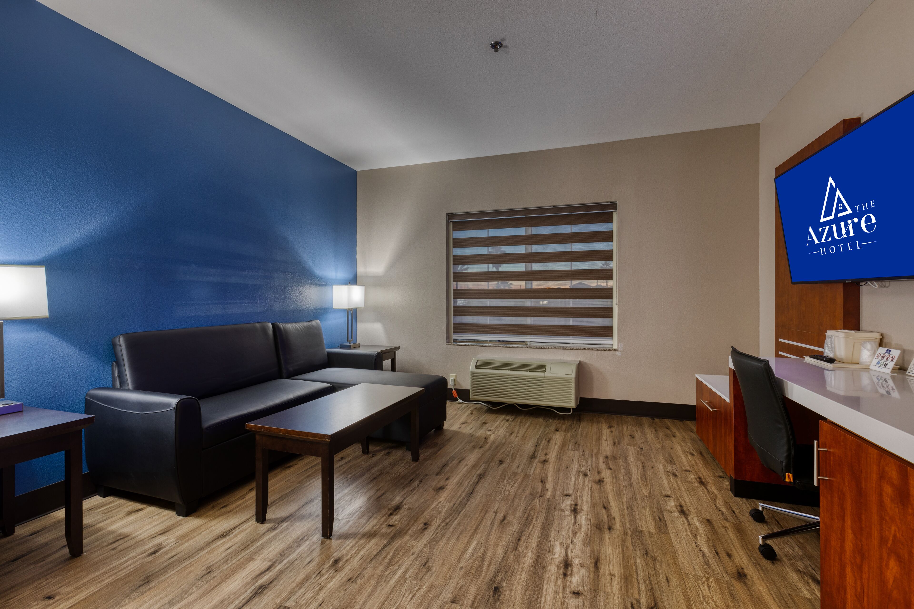 family studio suite, multiple beds, non smoking | 1 bedroom, egyptian cotton sheets, premium bedding, down duvets