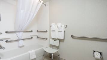 Artículos de tocador gratuitos, secador de pelo, toallas