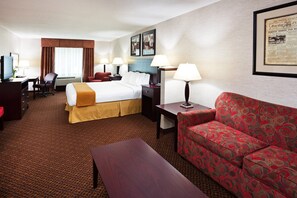 Desk, laptop workspace, blackout drapes, iron/ironing board - Holiday Inn Express & Suites Carrollton by IHG (Carrollton)