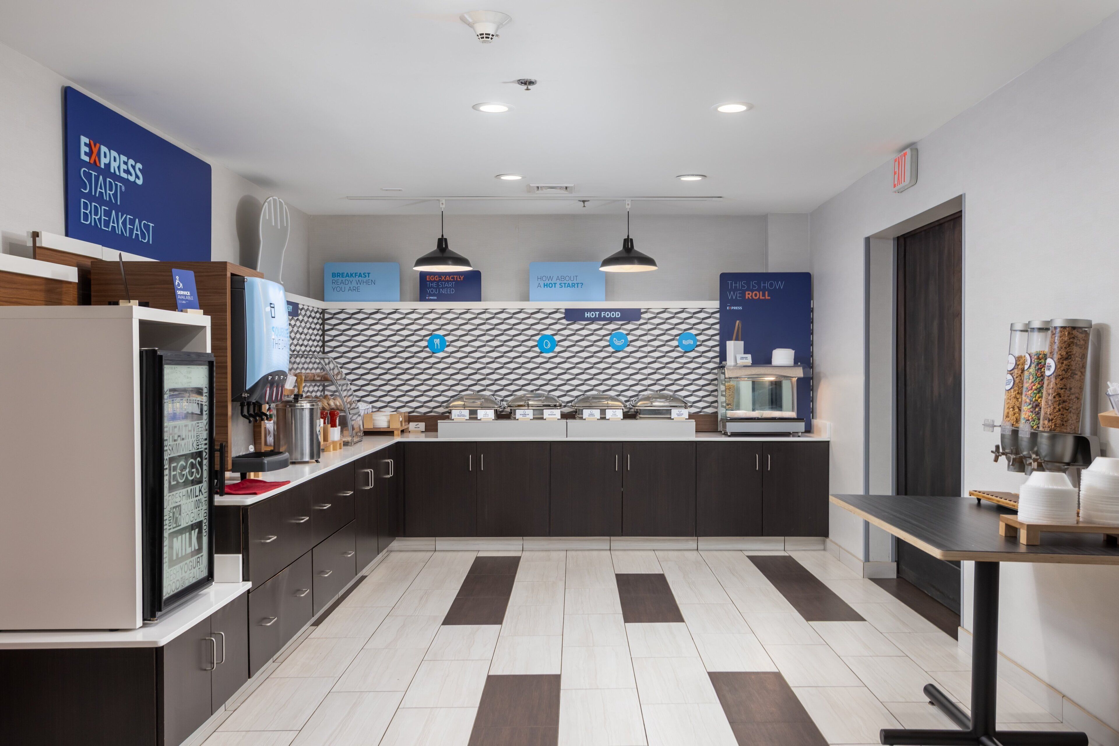 free buffet breakfast