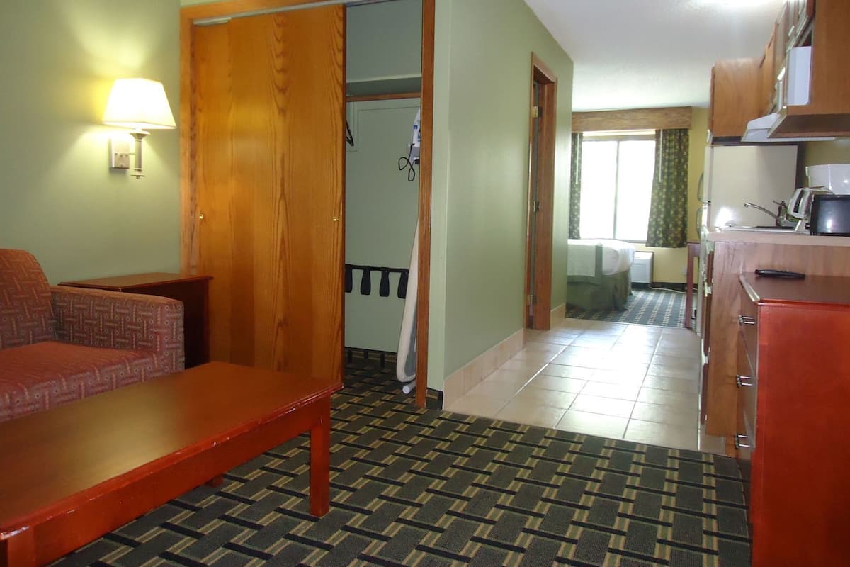 Individually furnished, blackout drapes, iron/ironing board