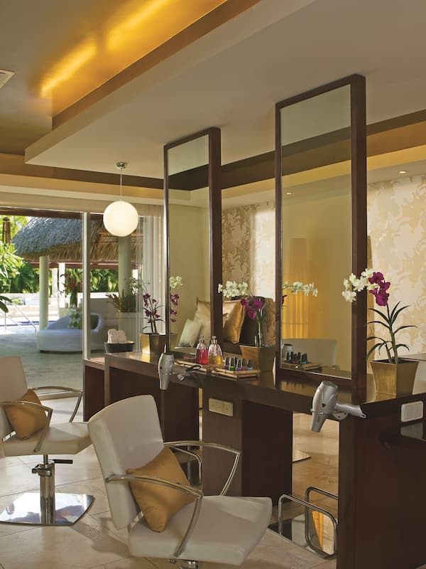 Hair salon