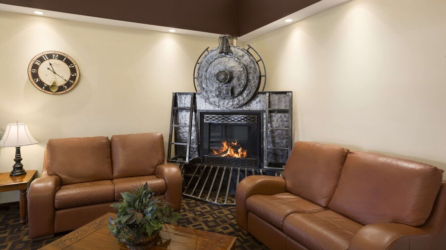 Days Inn by Wyndham Dawson Creek