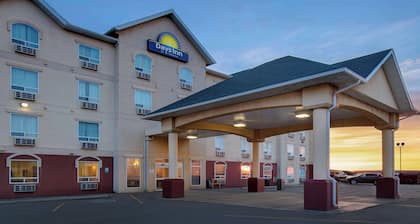 Days Inn by Wyndham Dawson Creek