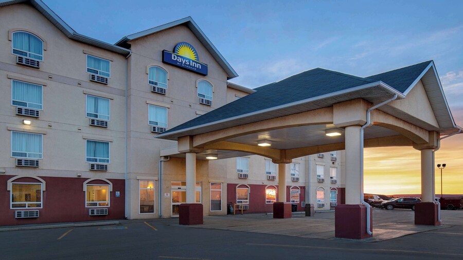 Days Inn by Wyndham Dawson Creek