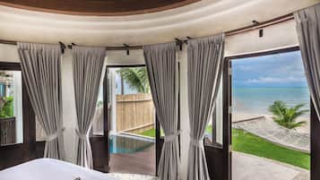 Suite, Beachfront (Pool) | Egyptian cotton sheets, premium bedding, Tempur-Pedic beds, in-room safe