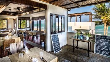 Bữa sáng (753 THB/mỗi người)