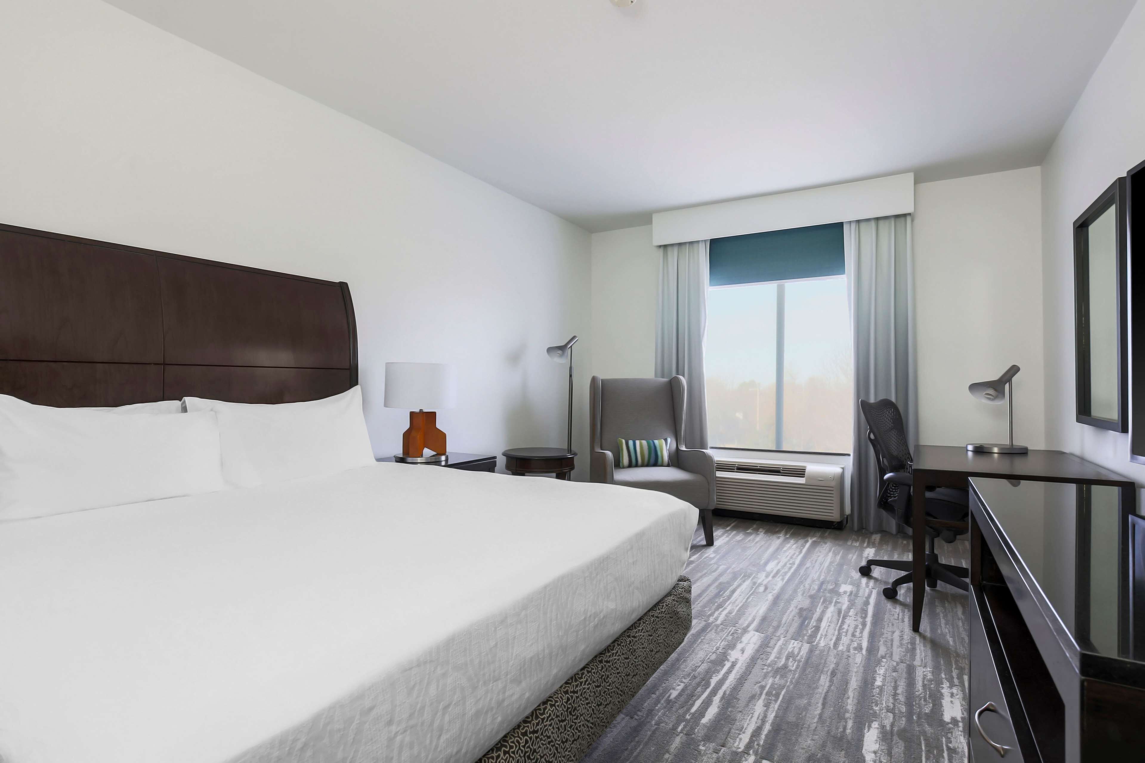 hypo-allergenic bedding, in-room safe, desk, laptop workspace