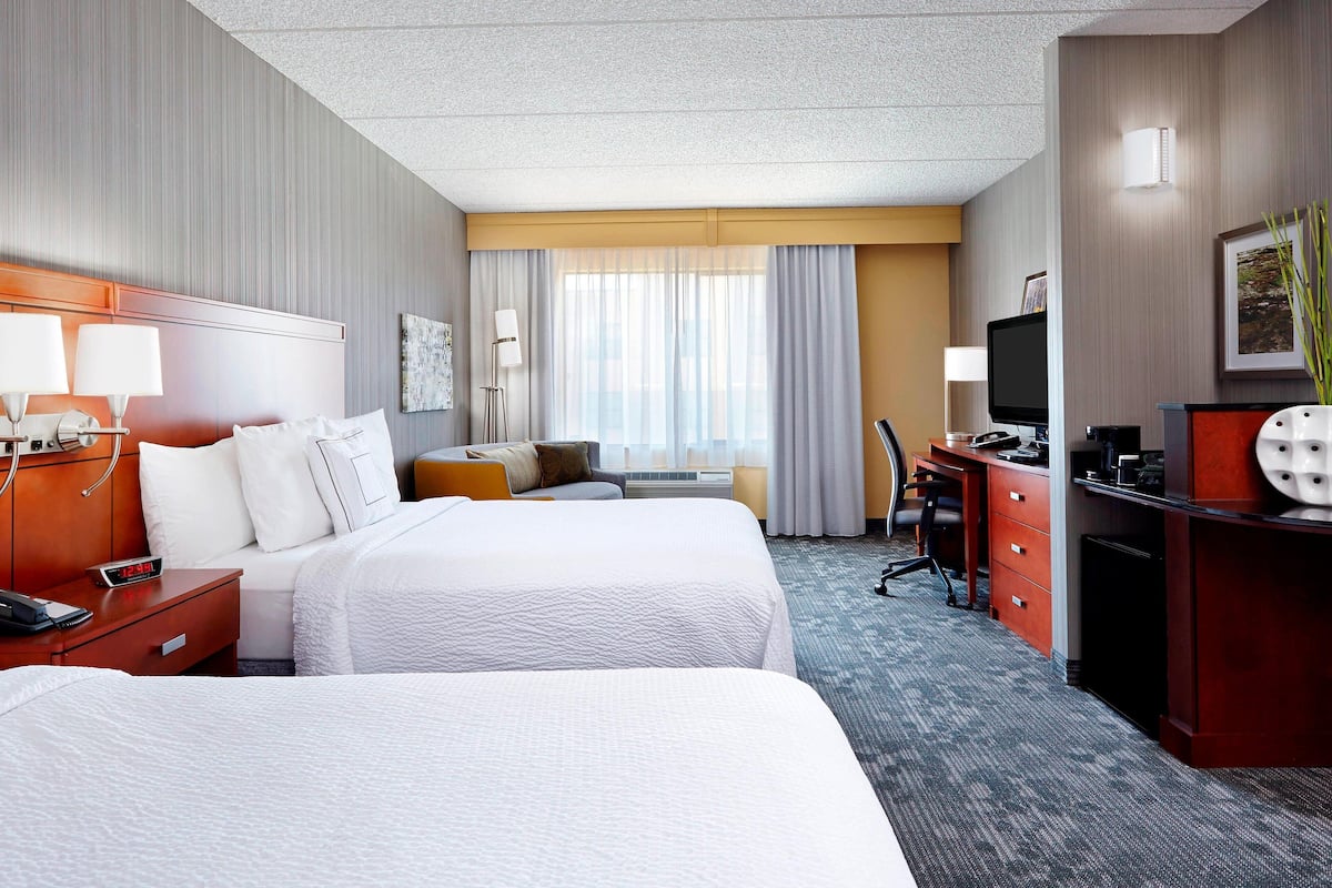Room, Multiple Beds | Hypo-allergenic bedding, desk, blackout drapes, iron/ironing board