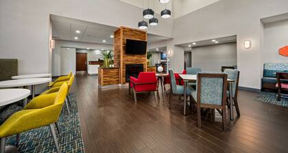 Hampton Inn Suites Opelika I85 Auburn Area