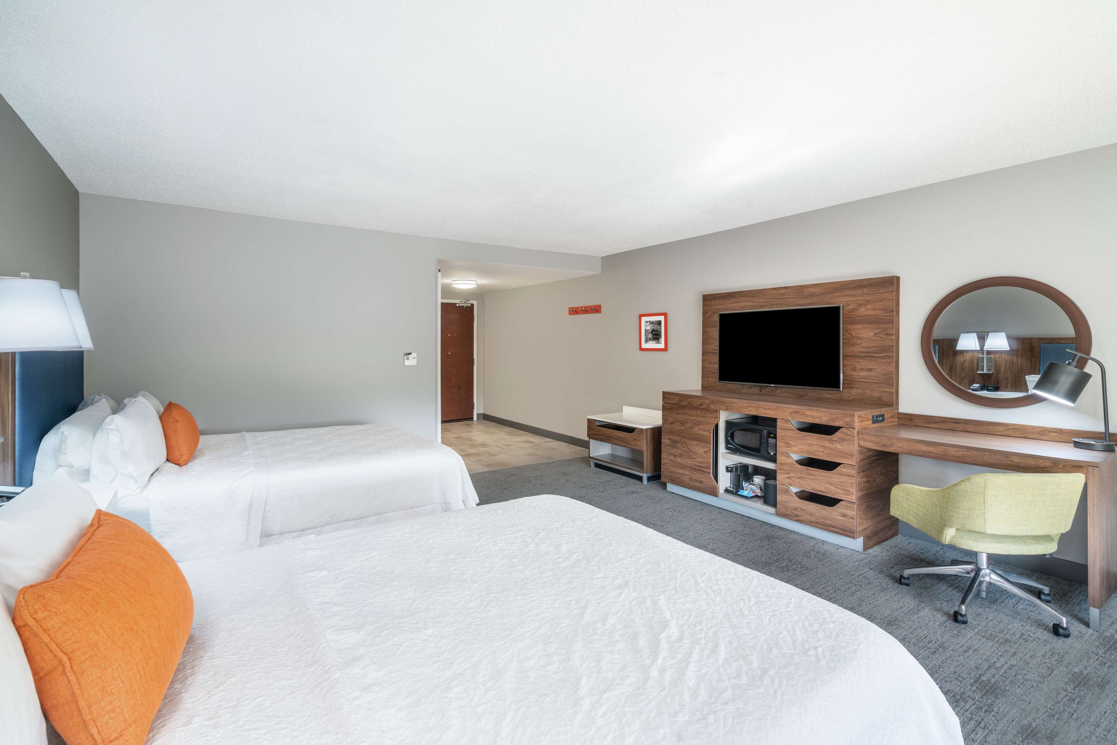 hypo-allergenic bedding, in-room safe, desk, laptop workspace