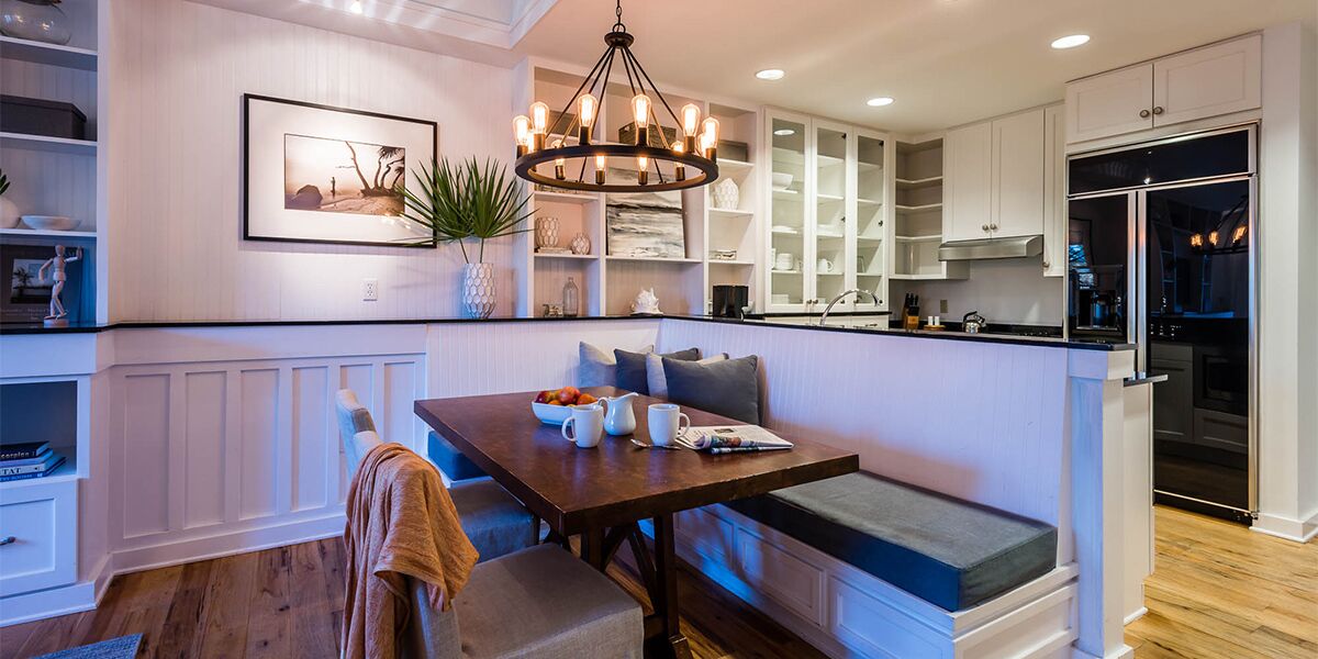 Suite, 1 King Bed with Sofa bed, Park View (Premium Resort Suite) | In-room dining