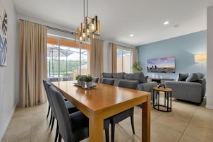 Televisión LCD, reproductor de DVD, futbolito, mesa de ping pong