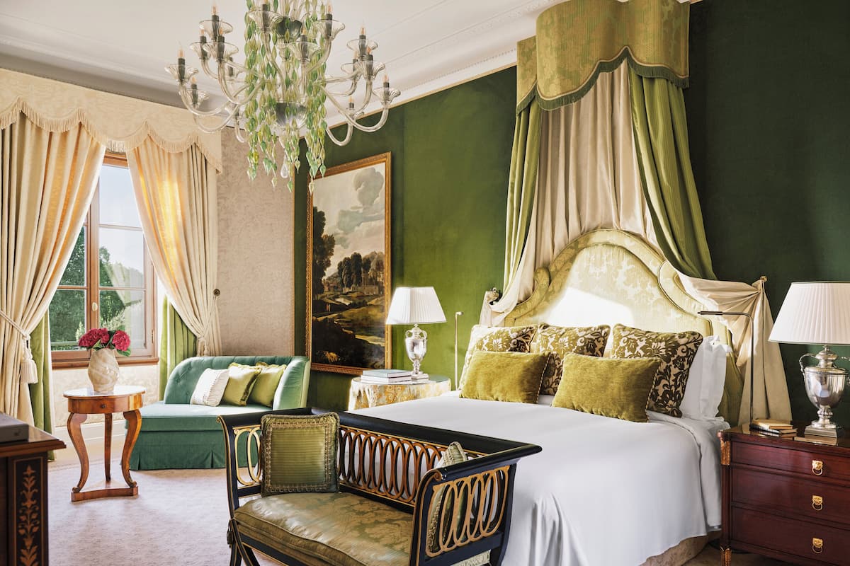 Executive Suite, 1 King Bed (Duomo View) | Premium bedding, down comforters, minibar, in-room safe