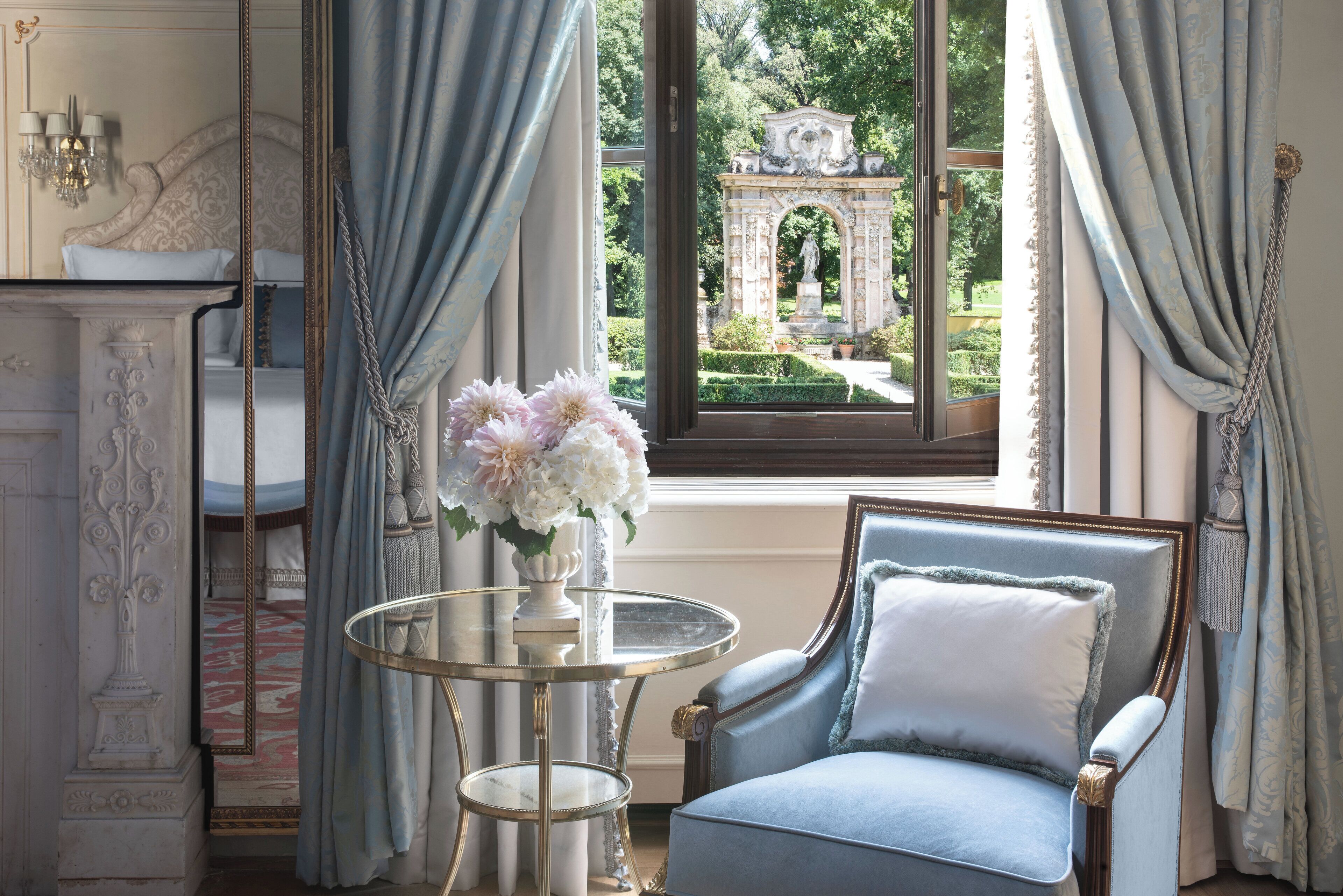 presidential suite, 1 king bed | premium bedding, down duvets, minibar, in-room safe