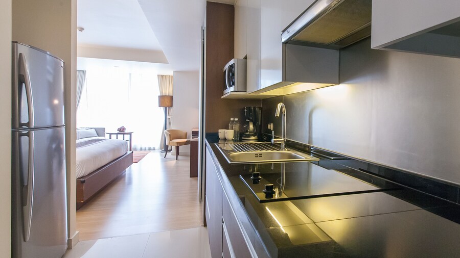 Oakwood Residence Sukhumvit 24 Bangkok