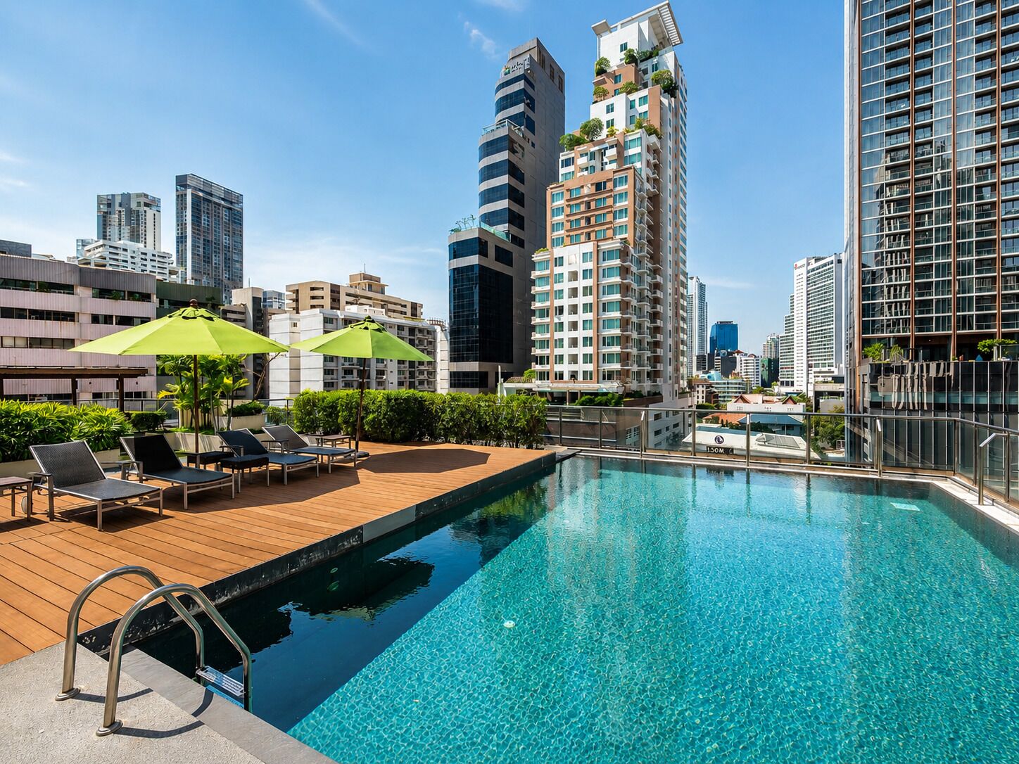 Outdoor pool, sun loungers
