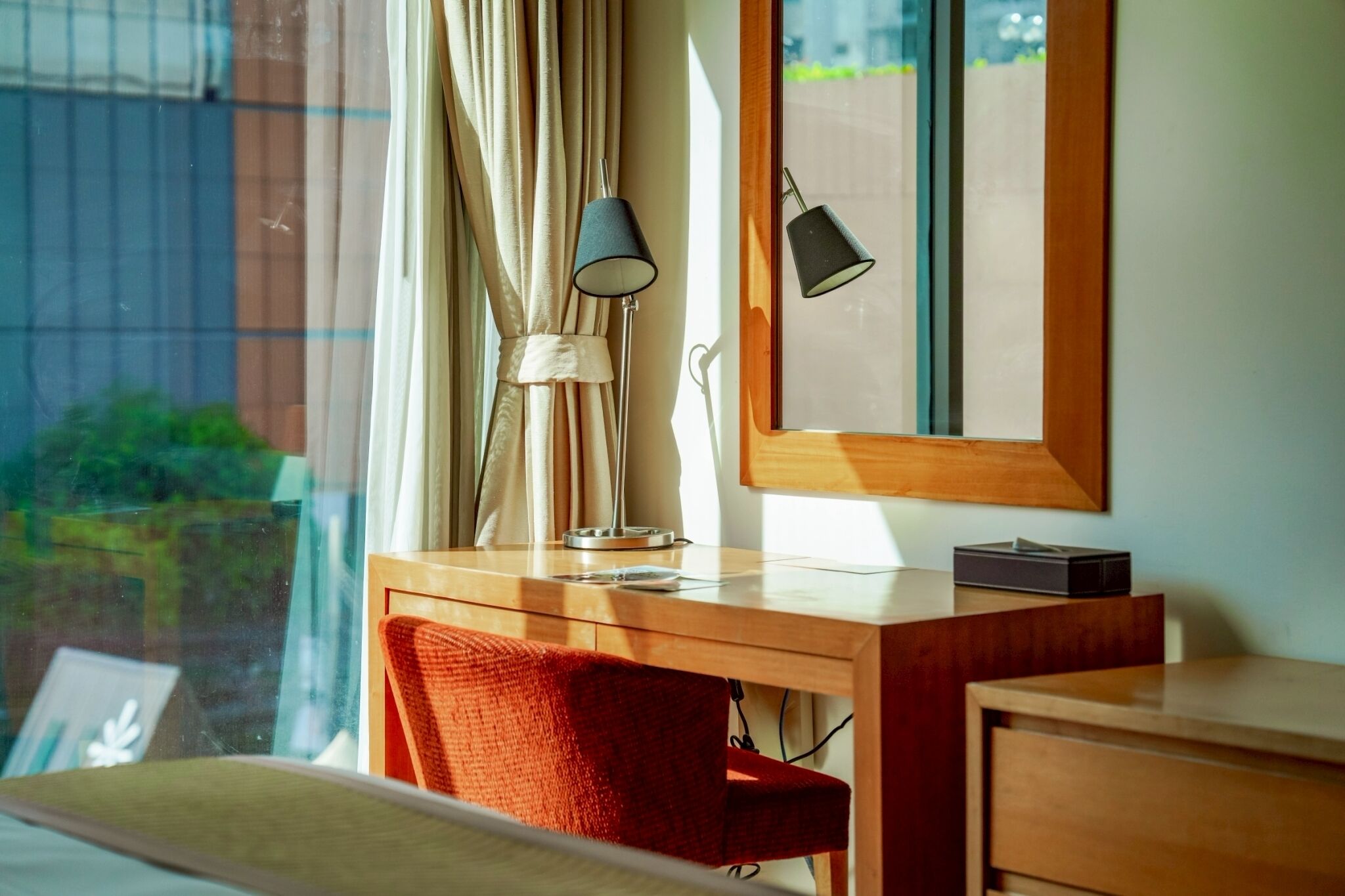 one bedroom deluxe | living area | 42-inch flat-screen tv with cable/satellite tv channels, tv, dvd player