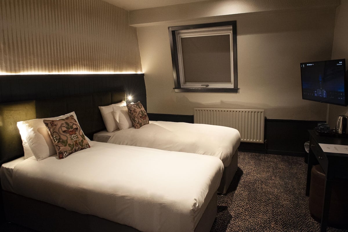 Superior Twin Room, Ensuite (King or)