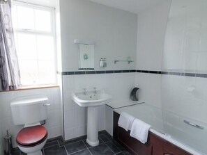 Bathroom - The Red Pump Inn (Clitheroe)