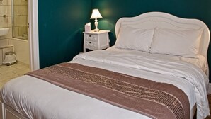 Superior Double Room, Ensuite - Olivers Lodge Hotel (St Ives)