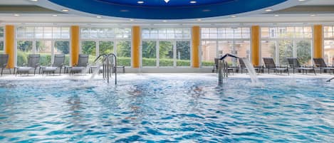 Indoor pool, pool loungers