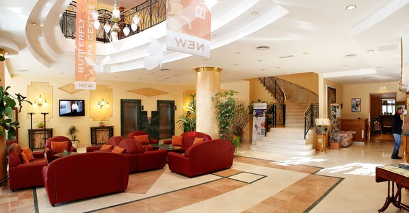 Sala de estar en el lobby