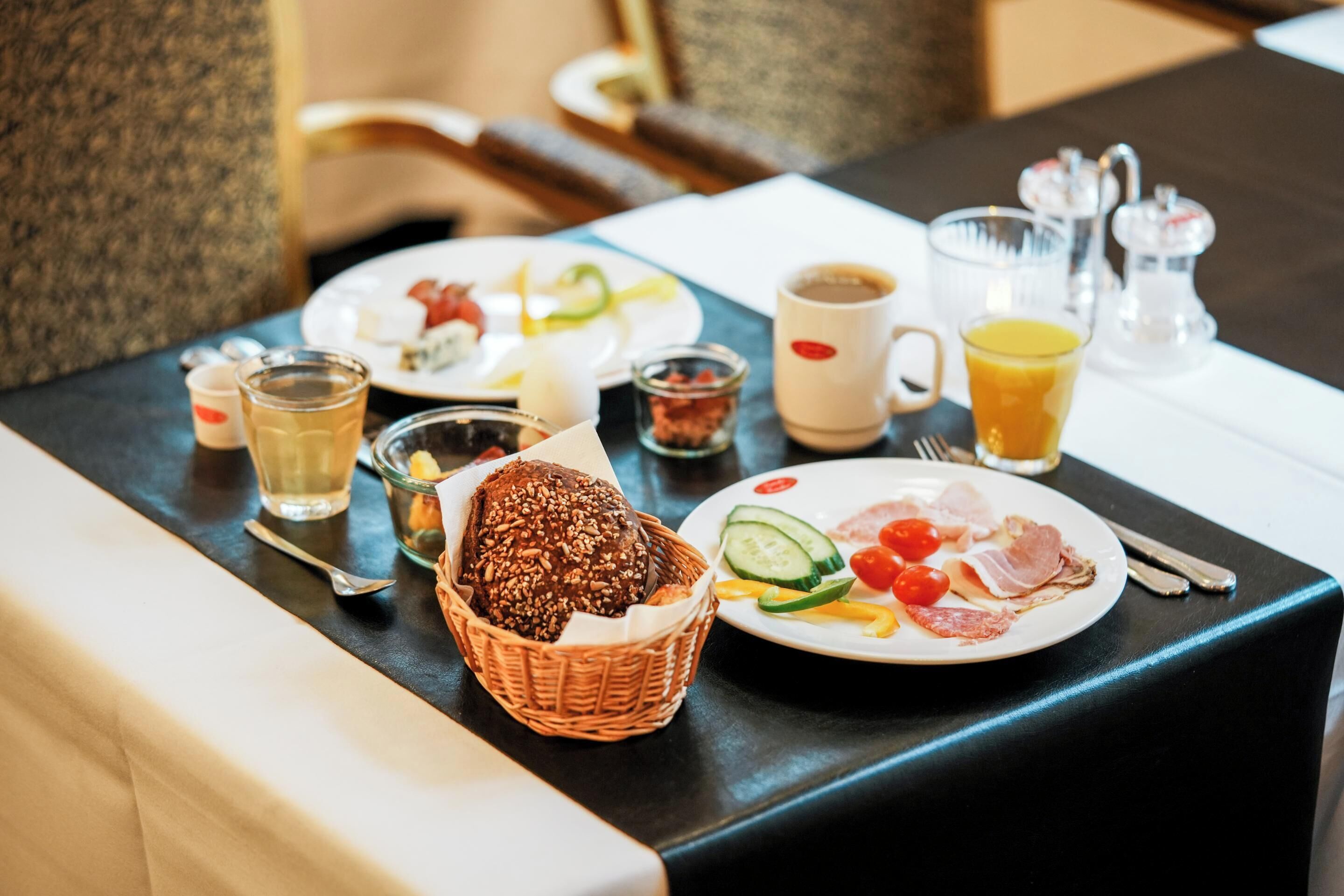 Daily buffet breakfast for a fee