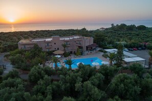 Exterior - Apollo Resort Art Hotel (Trifylia)