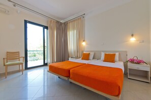 Double or Twin Room, Sea View | Hypo-allergenic bedding, minibar, in-room safe, desk