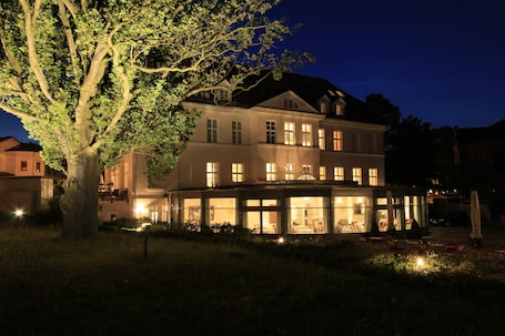Front of property - evening/night