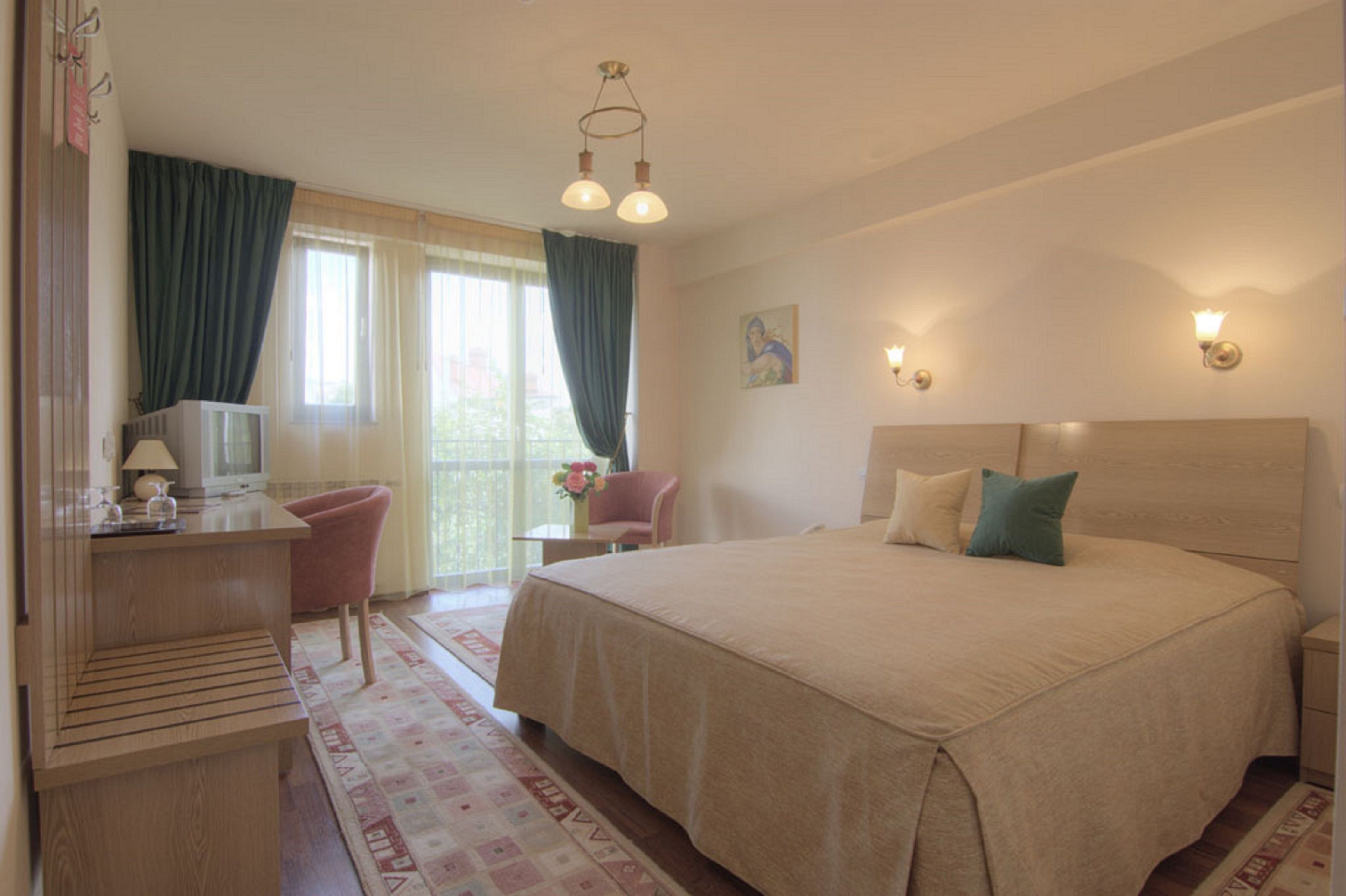 superior double room, 1 king bed | frette italian sheets, premium bedding, memory-foam beds, minibar