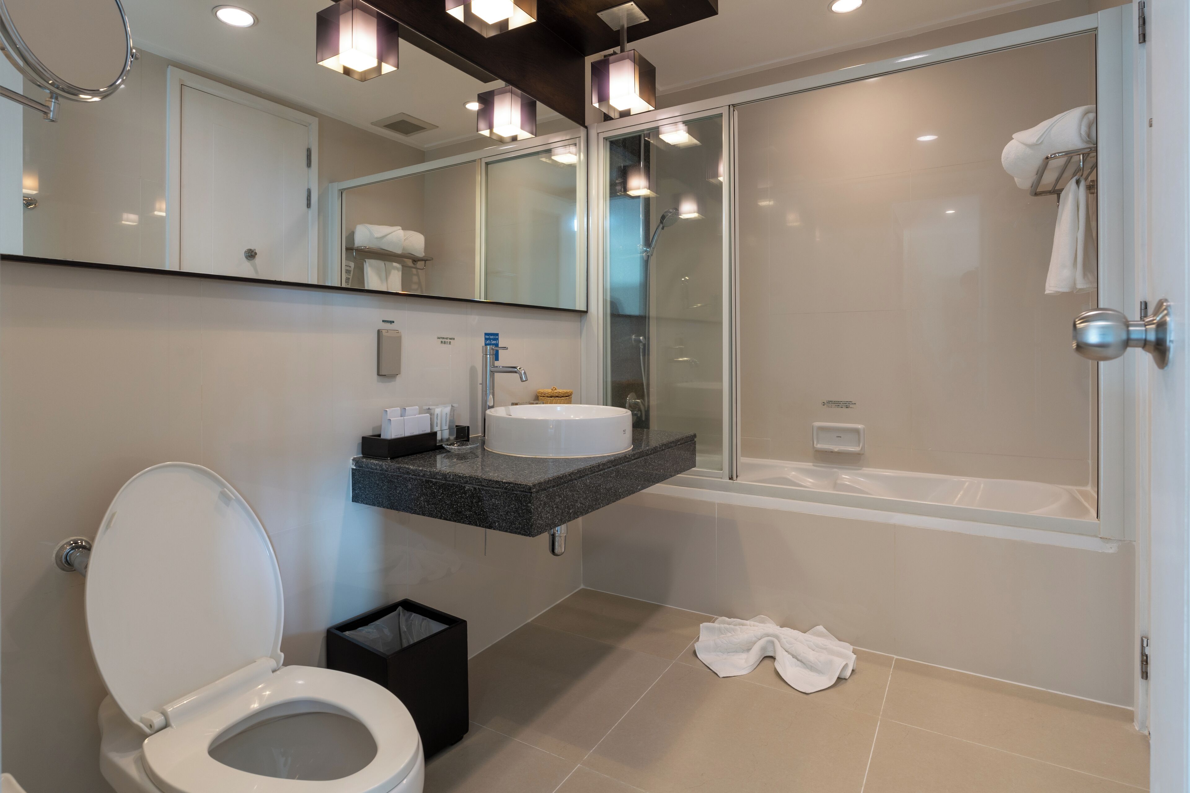 two-bedroom suite | bathroom | separate bathtub and shower, deep-soaking bathtub, free toiletries