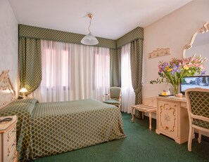 Down duvets, in-room safe, laptop workspace, soundproofing - Albergo Commercio e Pellegrino (Venice)