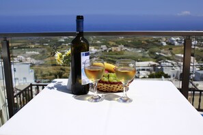 View from property - Amerisa Suites & Villa (Santorini)