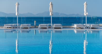 Dimitra Beach Hotel & Suites