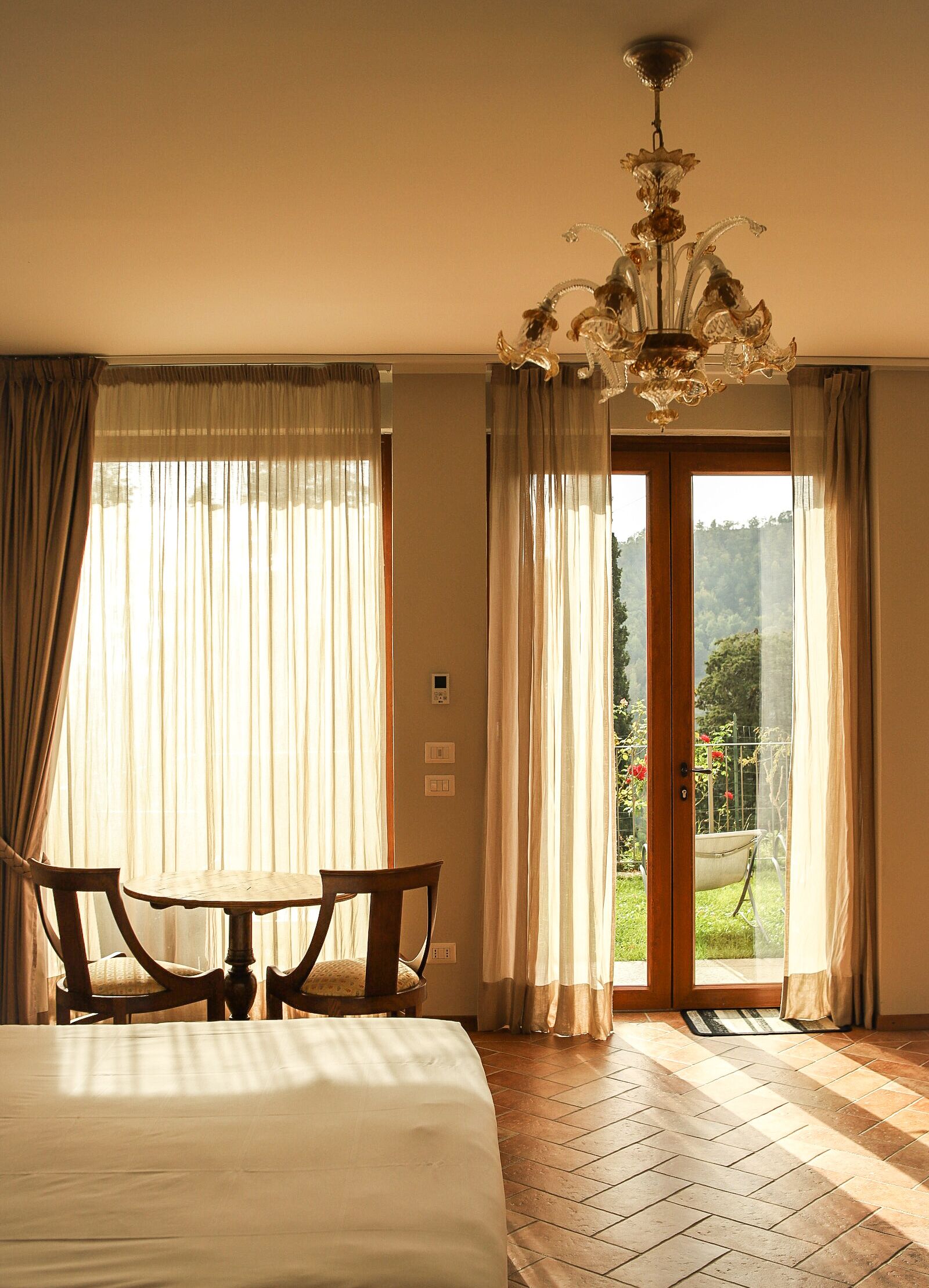 suite, sauna (tuscany spa jetter tub) | 1 bedroom, down duvets, minibar, blackout curtains