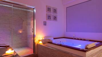 Suite Premium, 1 letto queen, vista parco, lato giardino (Garden Spa) | 1 camera, copriletto in piuma, minibar, tende oscuranti