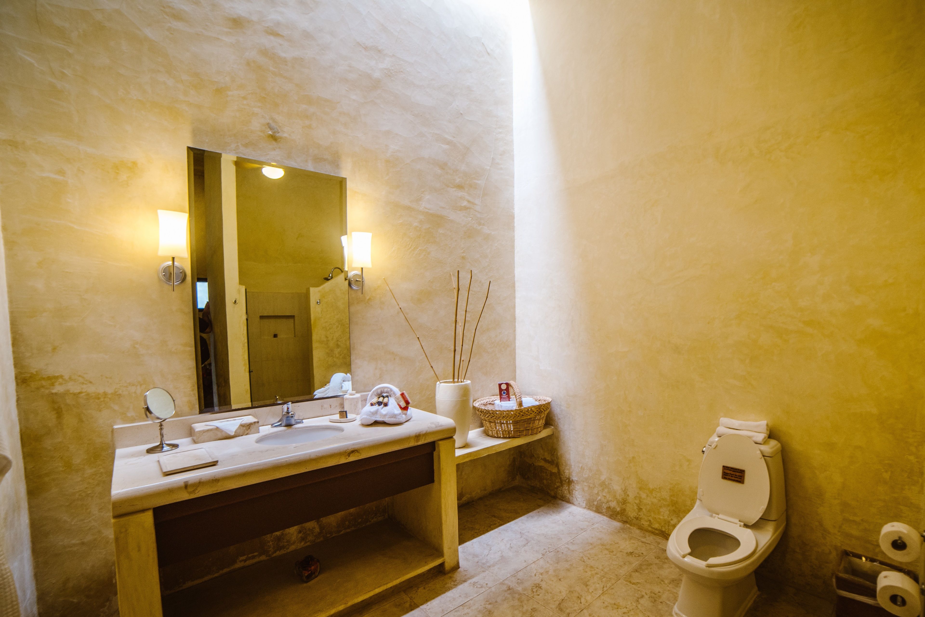 royal room, private pool | bathroom | shower, free toiletries, hair dryer, towels