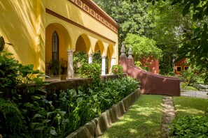 Entrada de la propiedad