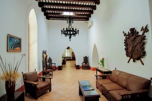 Lobby - Hacienda Misné (Mérida)