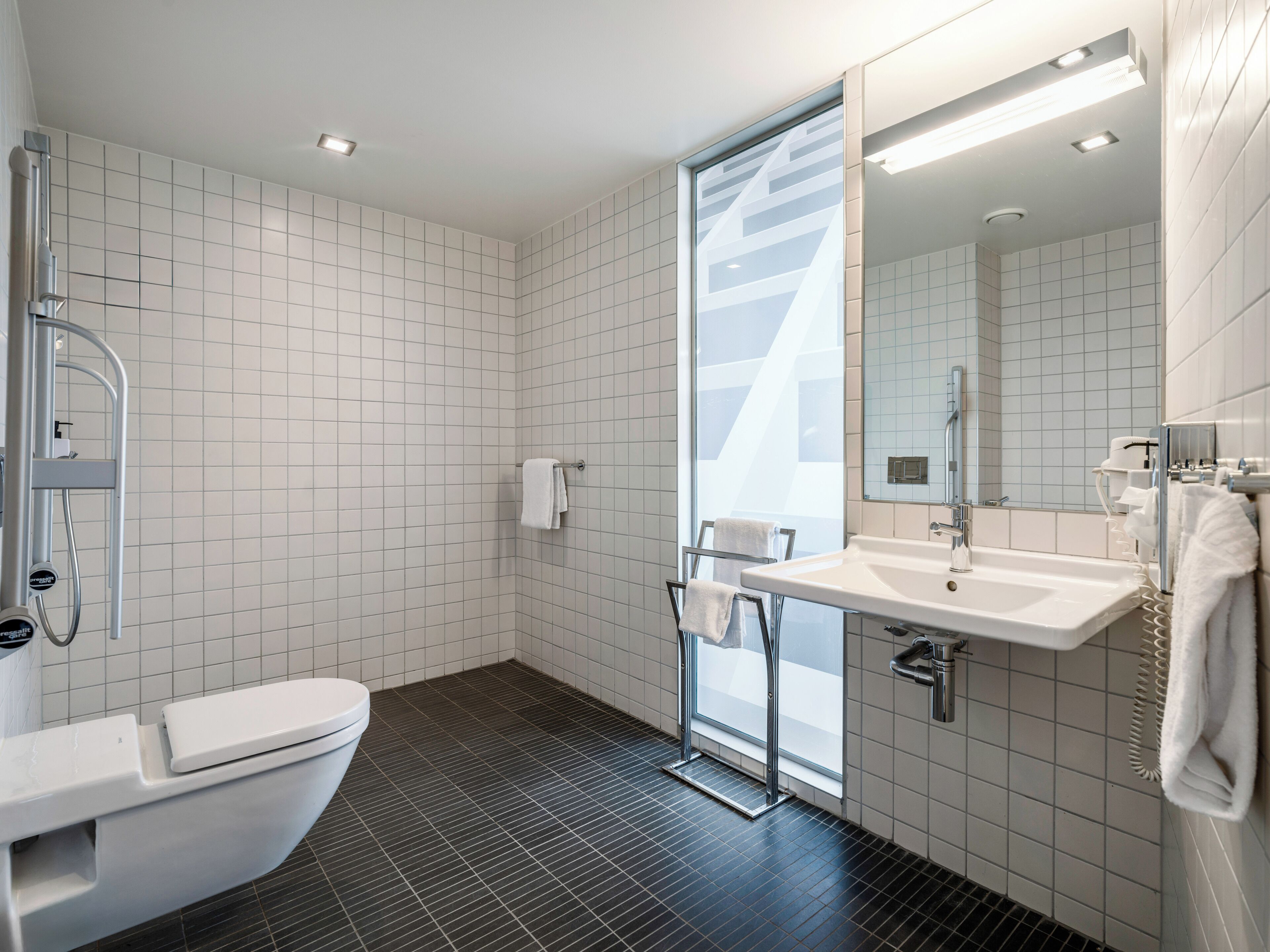 Photo - Quality Hotel 33