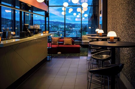 Quality Hotel 33 - view 2