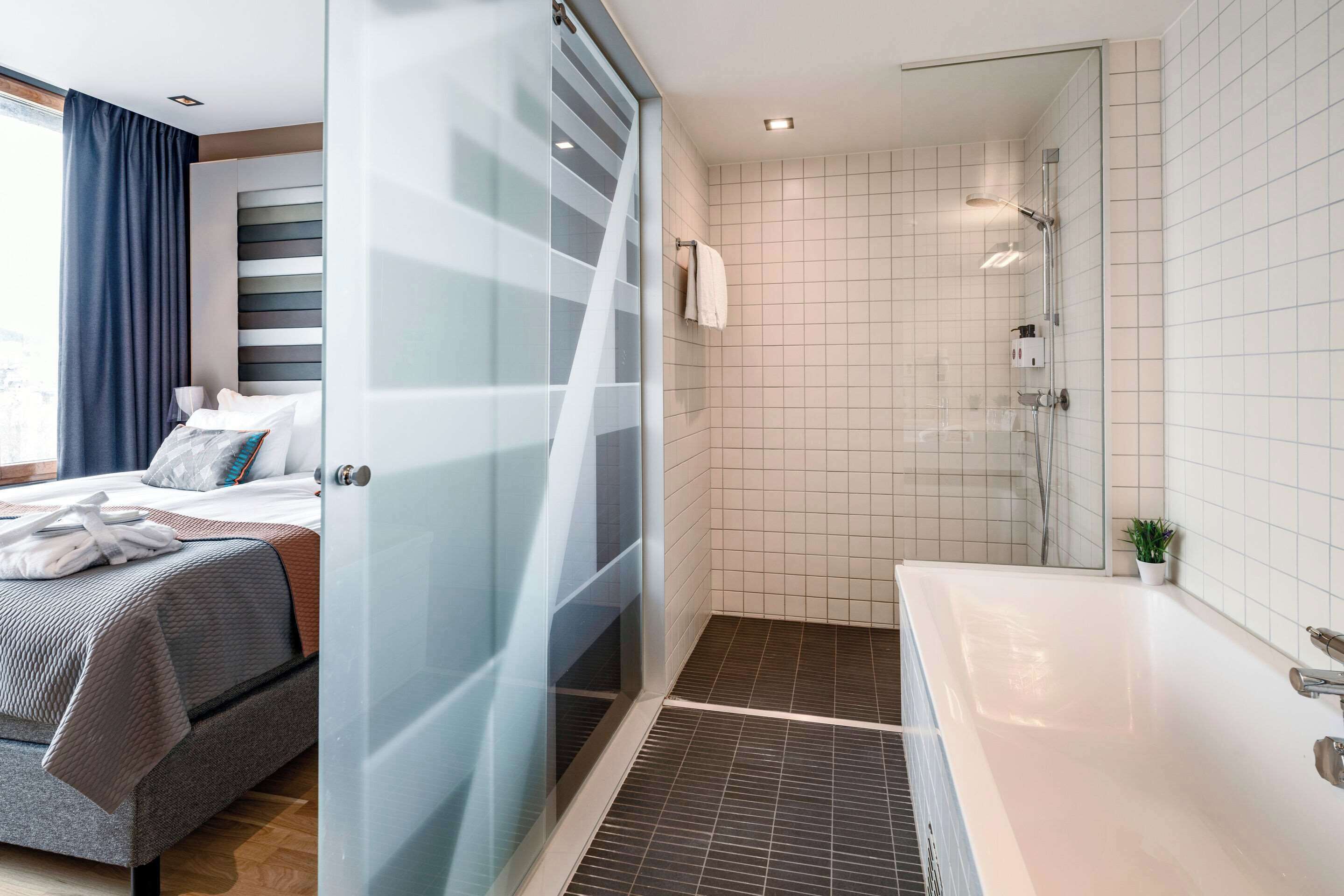 Photo - Quality Hotel 33
