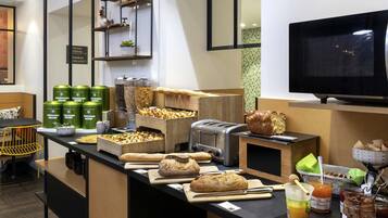 Gratis kontinental frukost varje dag