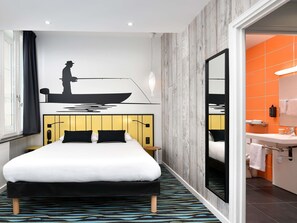 Standaard tweepersoonskamer, 1 tweepersoonsbed | Een kluis op de kamer, geluiddichte muren, een strijkplank/strijkijzer