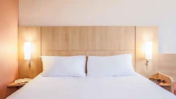 Standard Double Room, 1 Double Bed | Desk, laptop workspace, blackout drapes, soundproofing