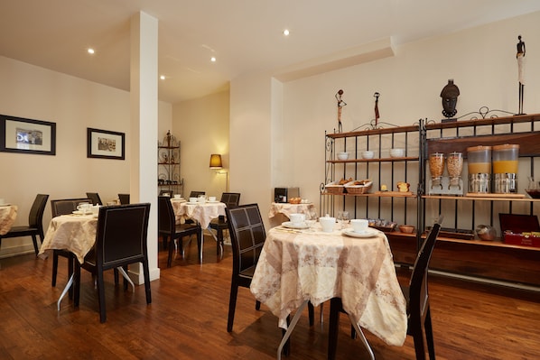 Daily buffet breakfast (EUR 12 per person)